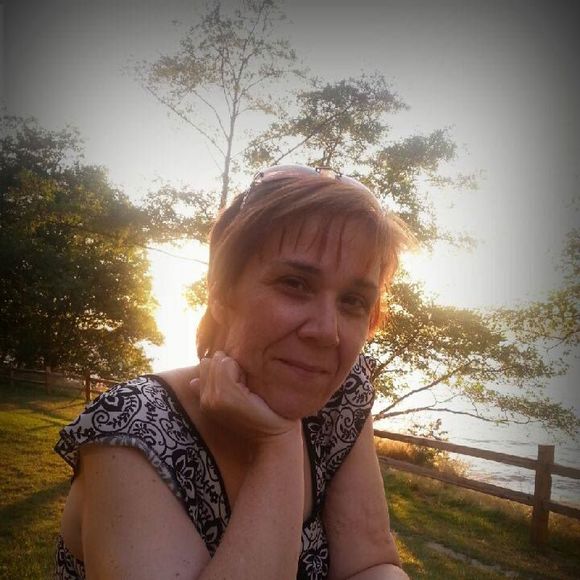 Meet your Posher, Heather - Picture 1 of 1